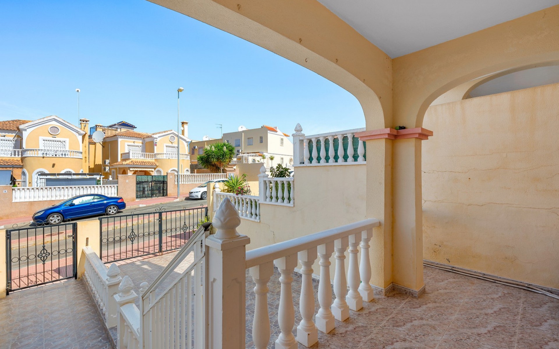 Resale - Townhouse - Villamartin