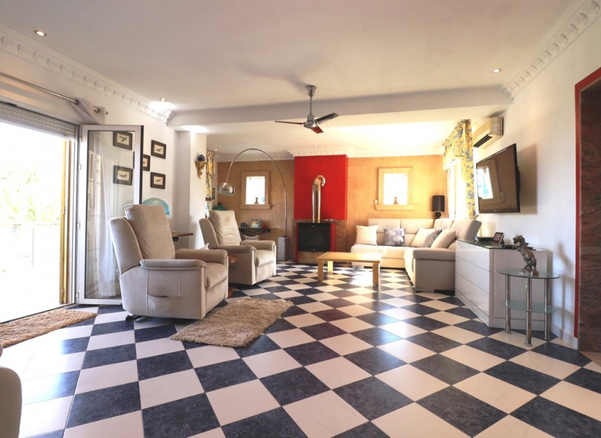 Resale - Villa - Algorfa - Algorfa Centro