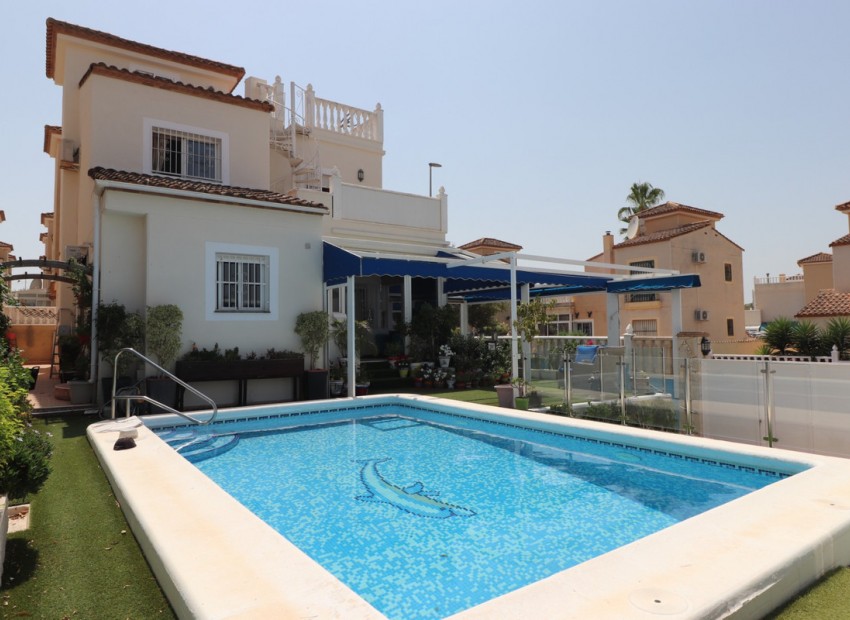 Resale - Villa - Algorfa - Algorfa Centro