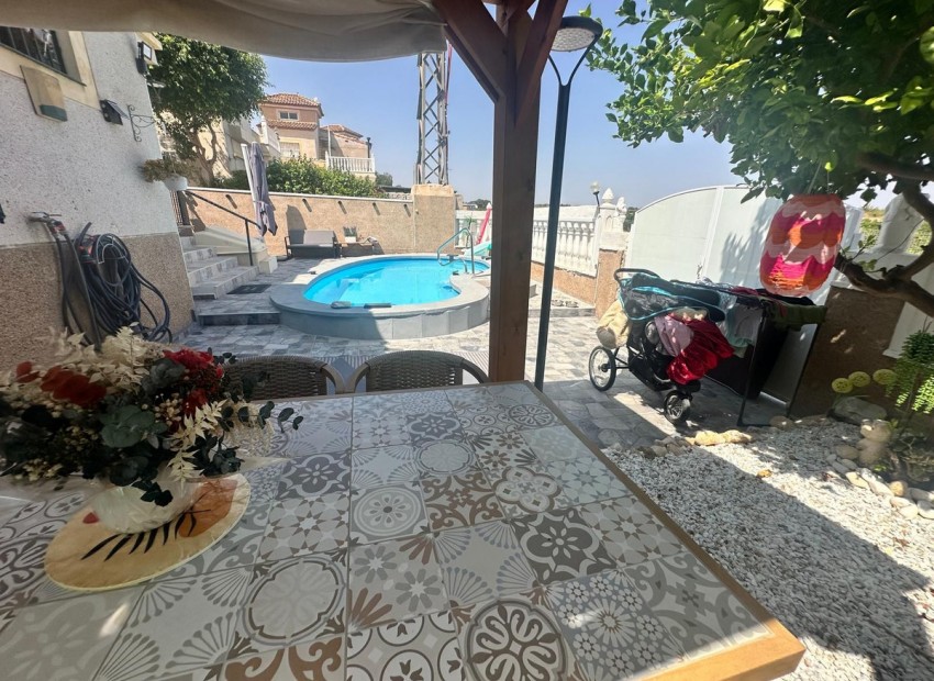 Resale - Villa - Algorfa - Algorfa Centro