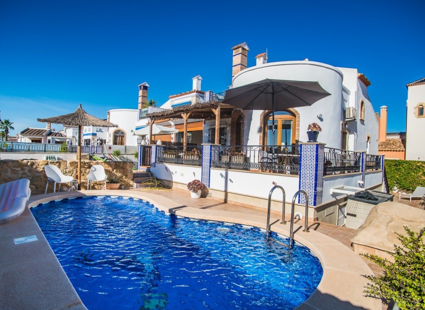 Resale - Villa - Algorfa - Algorfa Centro