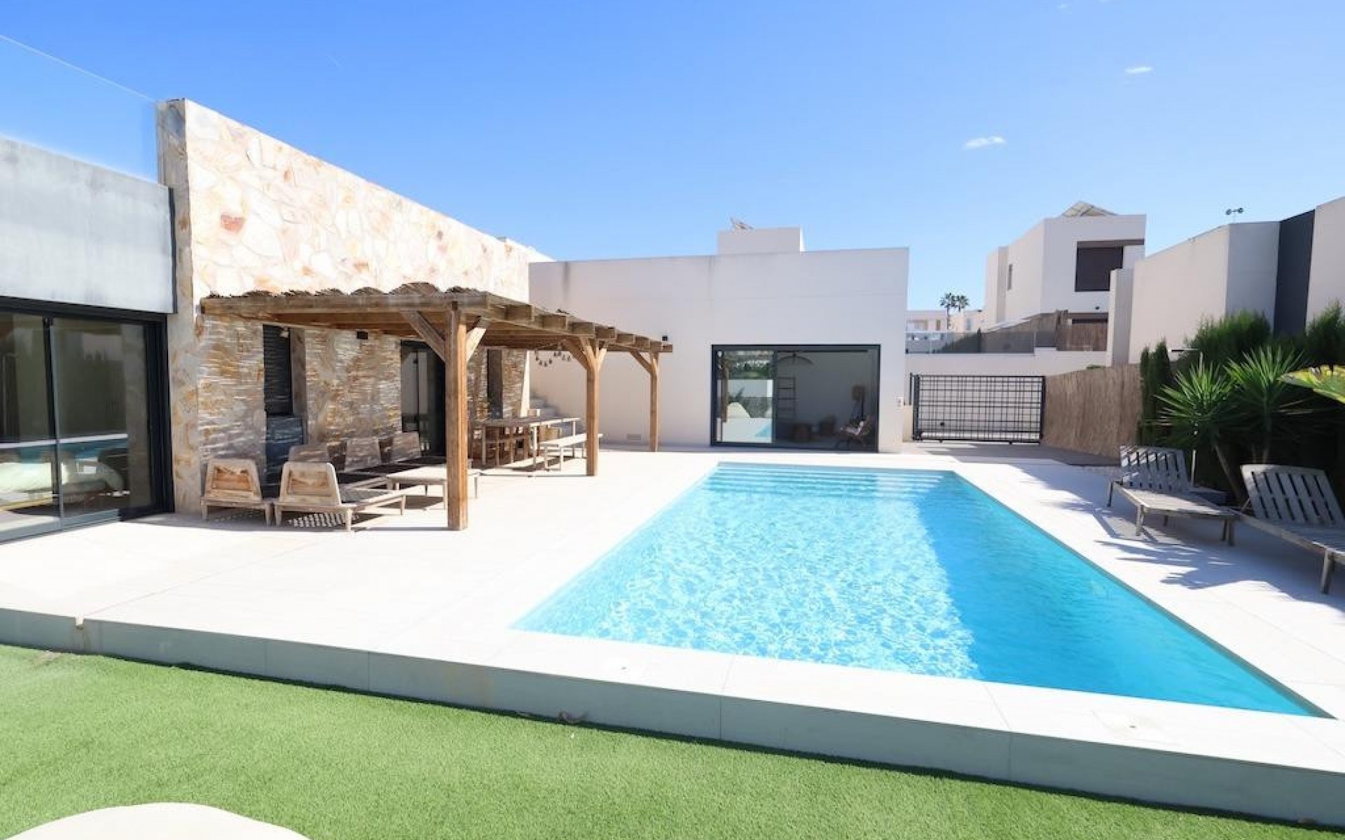 Resale - Villa - Algorfa - Algorfa Centro