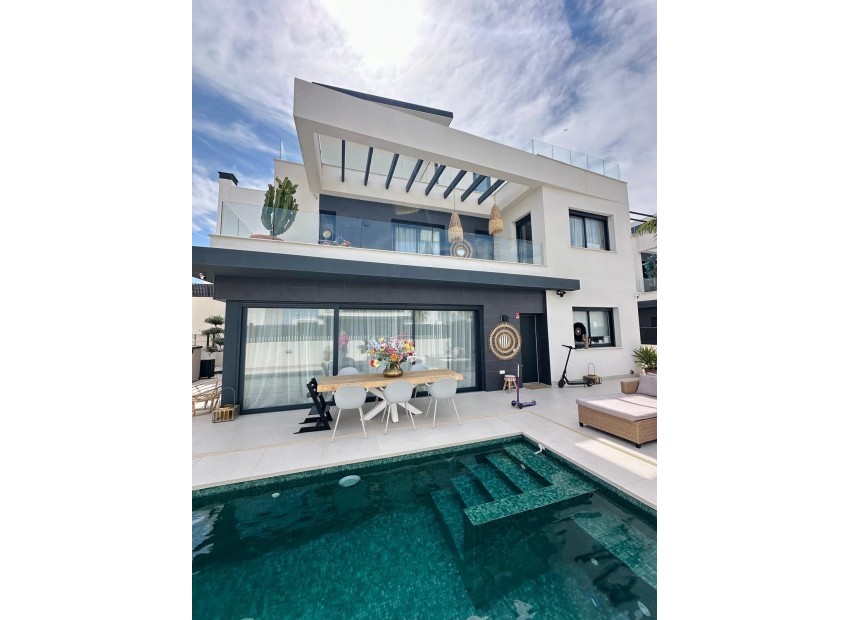 Resale - Villa - Algorfa - La Finca Golf