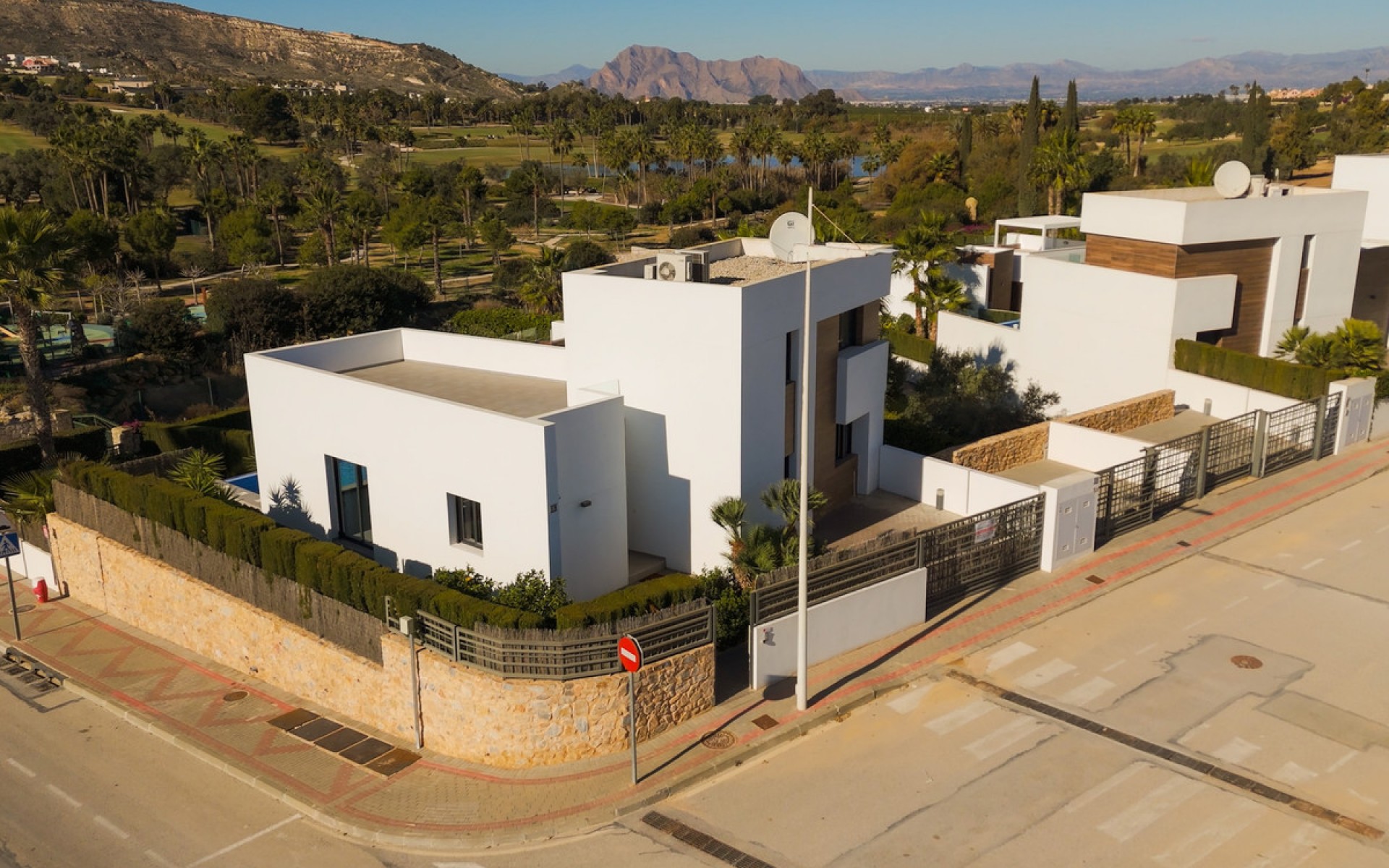 Resale - Villa - Algorfa - La Finca Golf