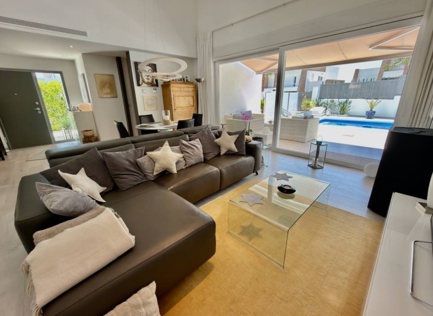 Resale - Villa - Algorfa - La Finca Golf