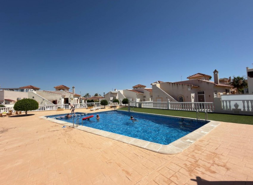 Resale - Villa - Algorfa - Lo Crispín