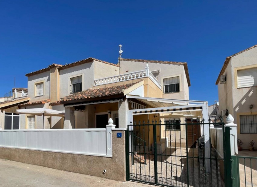 Resale - Villa - Algorfa