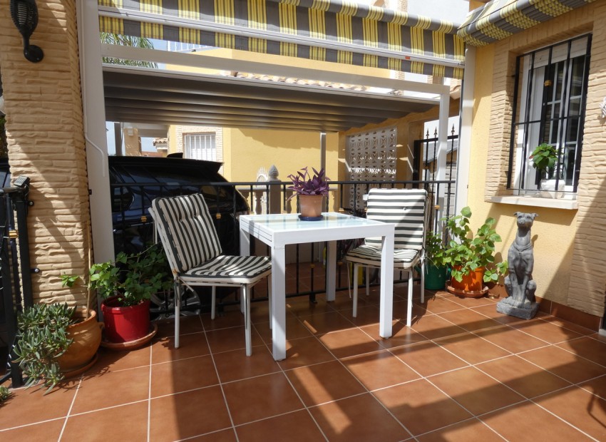 Resale - Villa - Algorfa