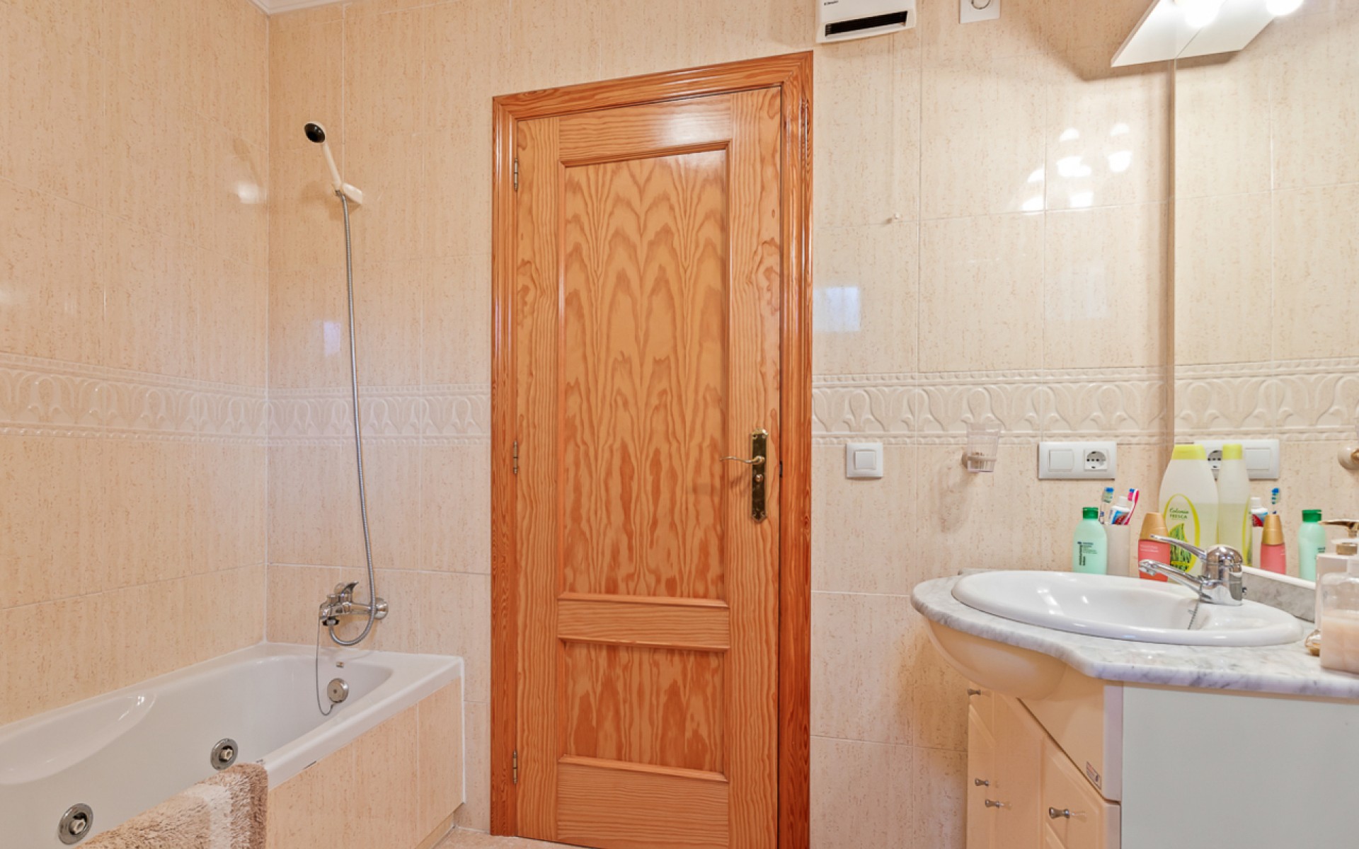 Resale - Villa - Algorfa