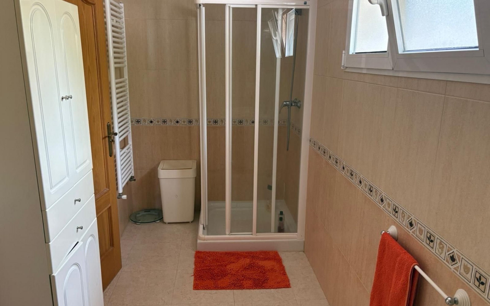 Resale - Villa - Algorfa