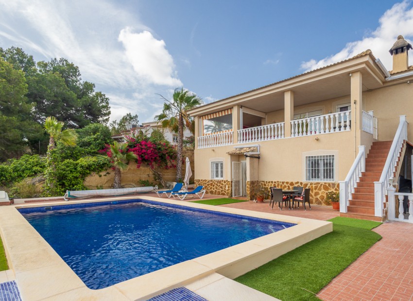 Resale - Villa - Algorfa