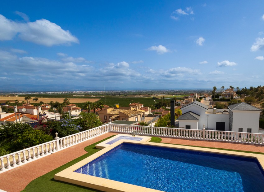 Resale - Villa - Algorfa