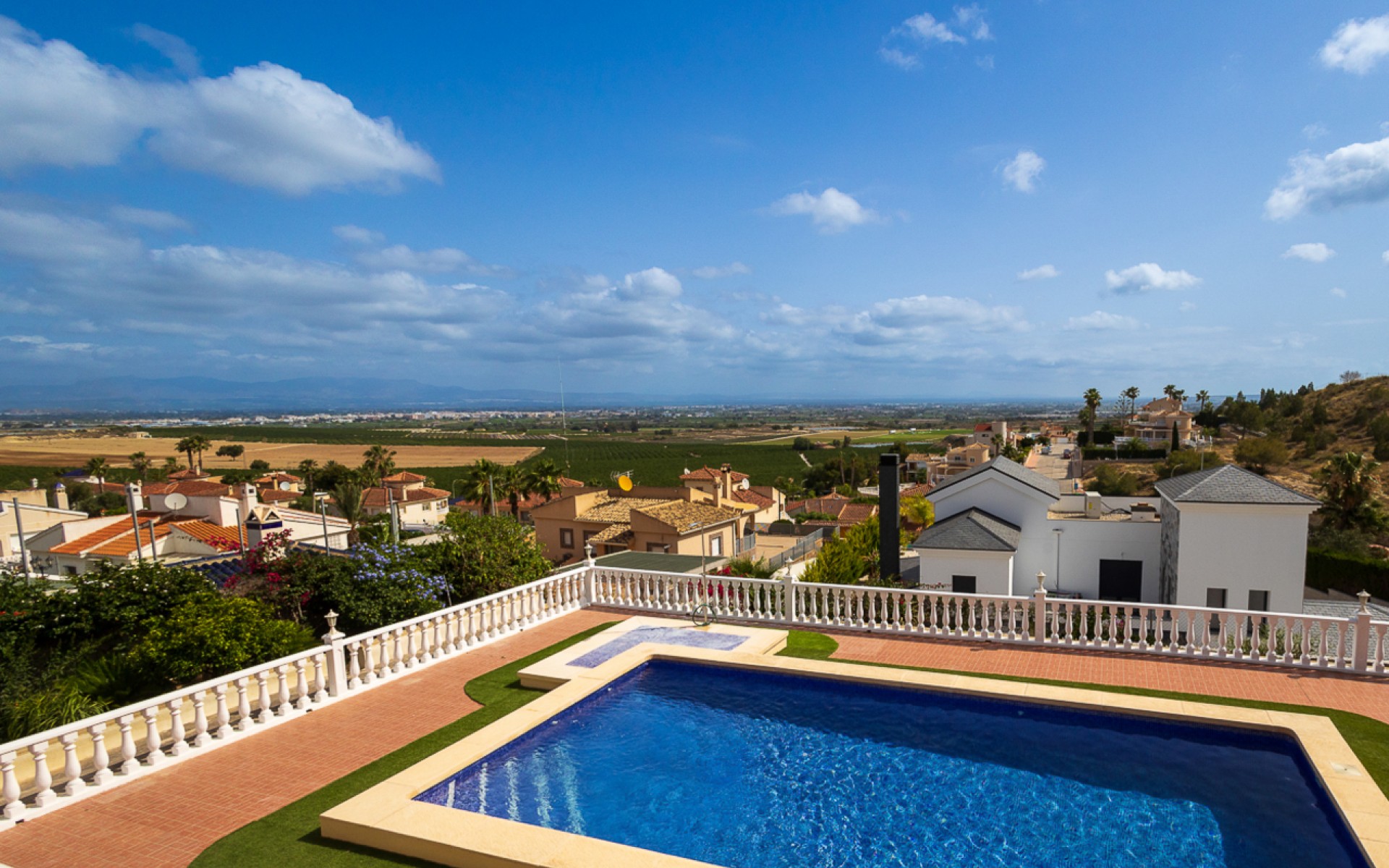 Resale - Villa - Algorfa