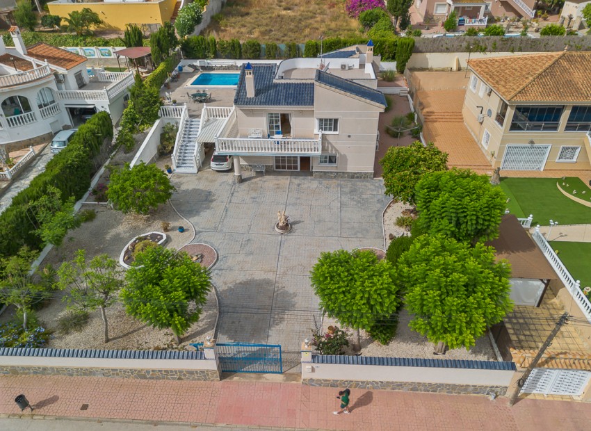 Resale - Villa - Algorfa