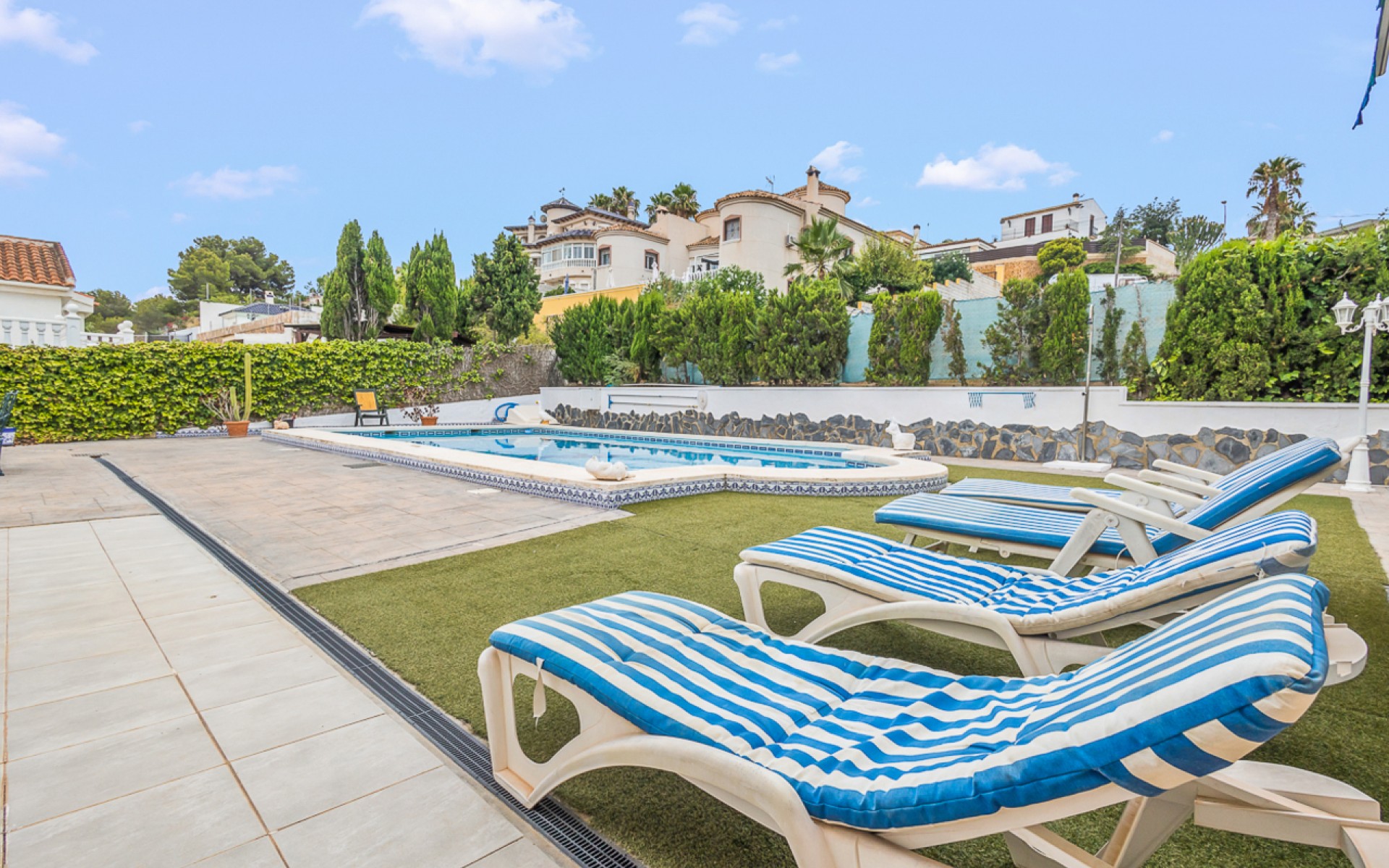 Resale - Villa - Algorfa