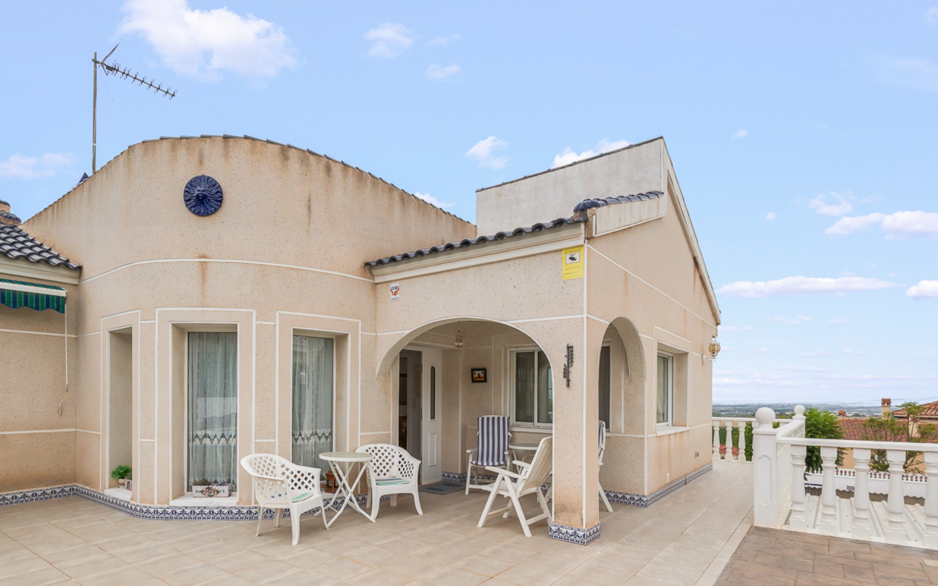 Resale - Villa - Algorfa
