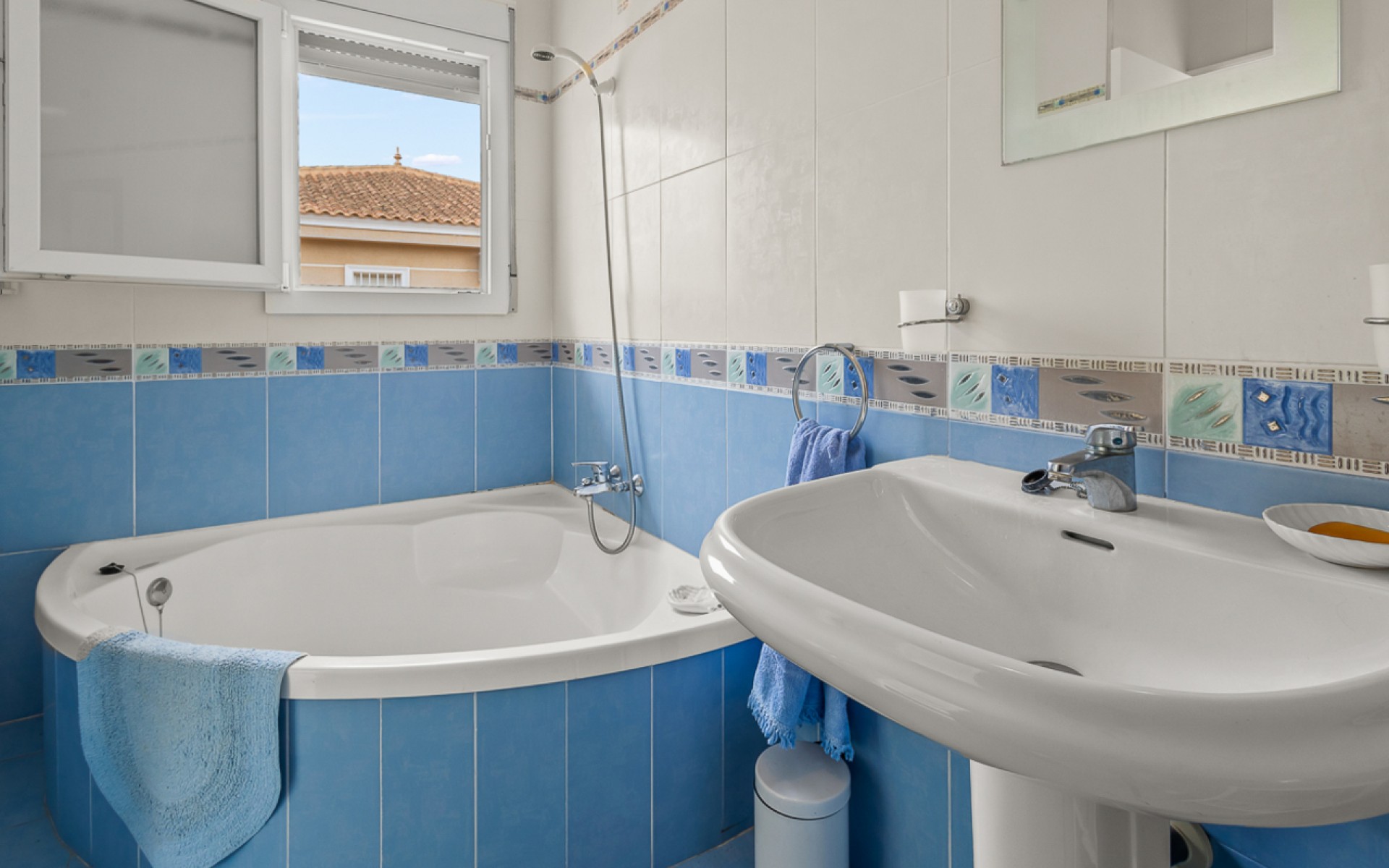 Resale - Villa - Algorfa