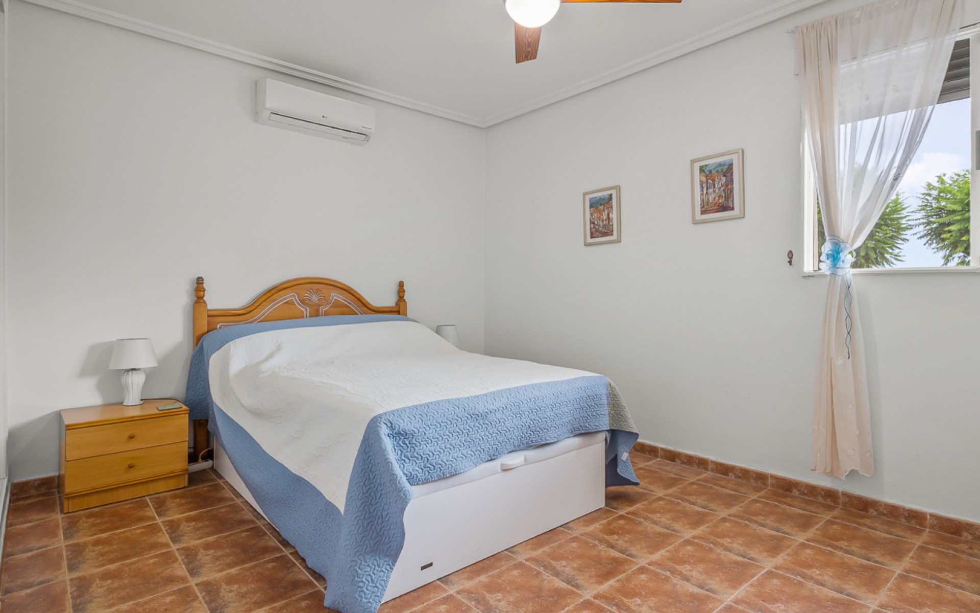 Resale - Villa - Algorfa