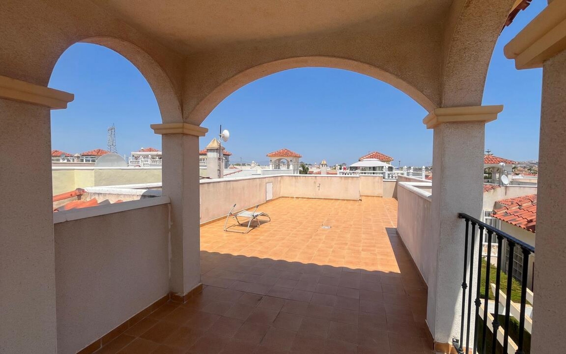 Resale - Villa - Algorfa