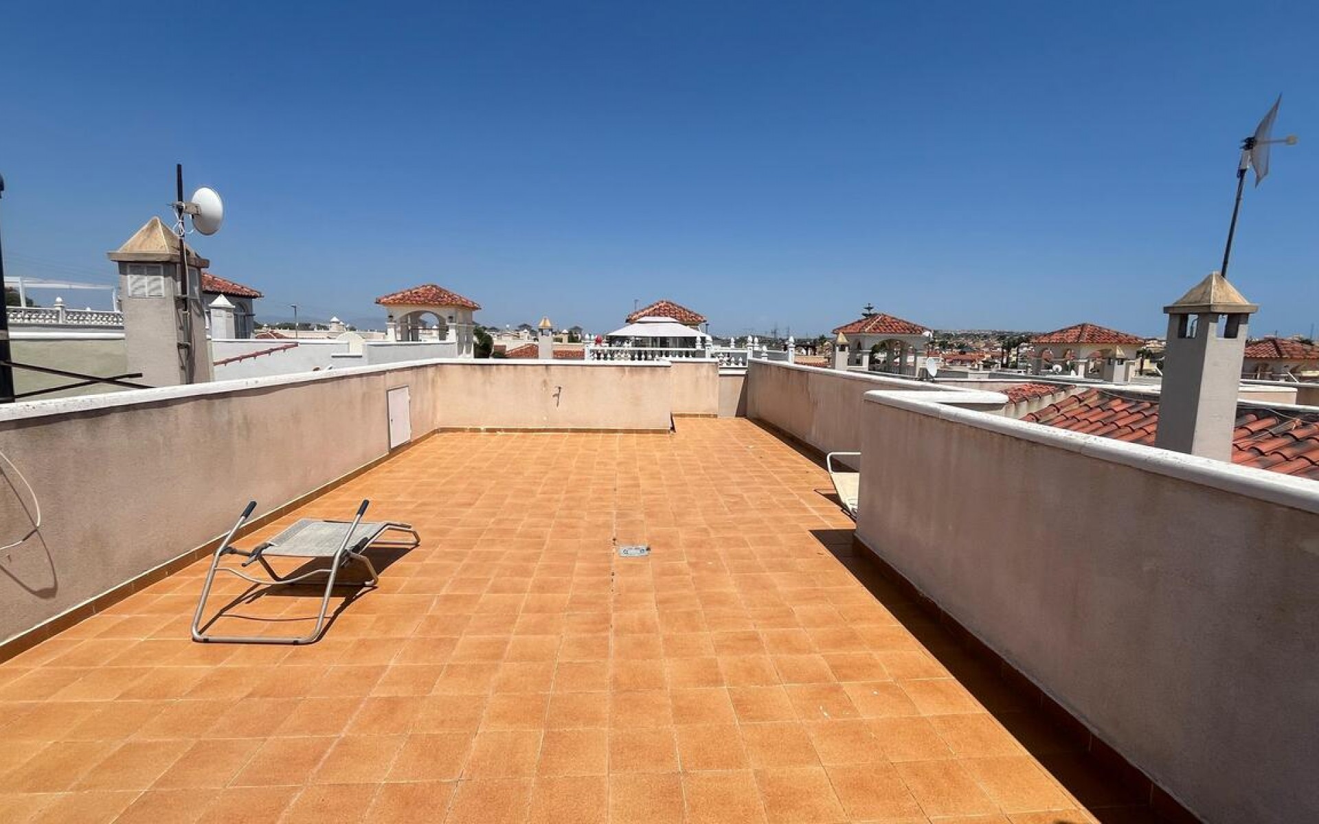 Resale - Villa - Algorfa