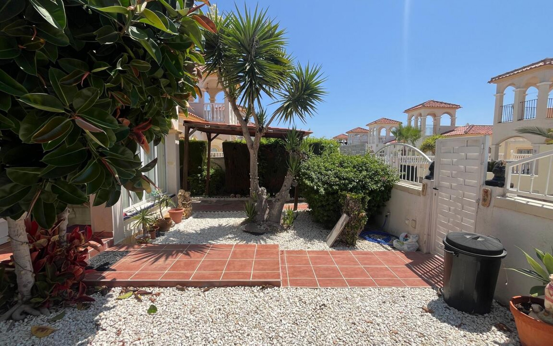 Resale - Villa - Algorfa