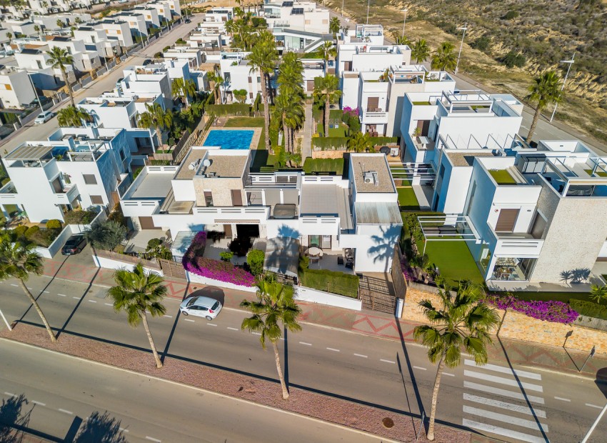 Resale - Villa - Algorfa