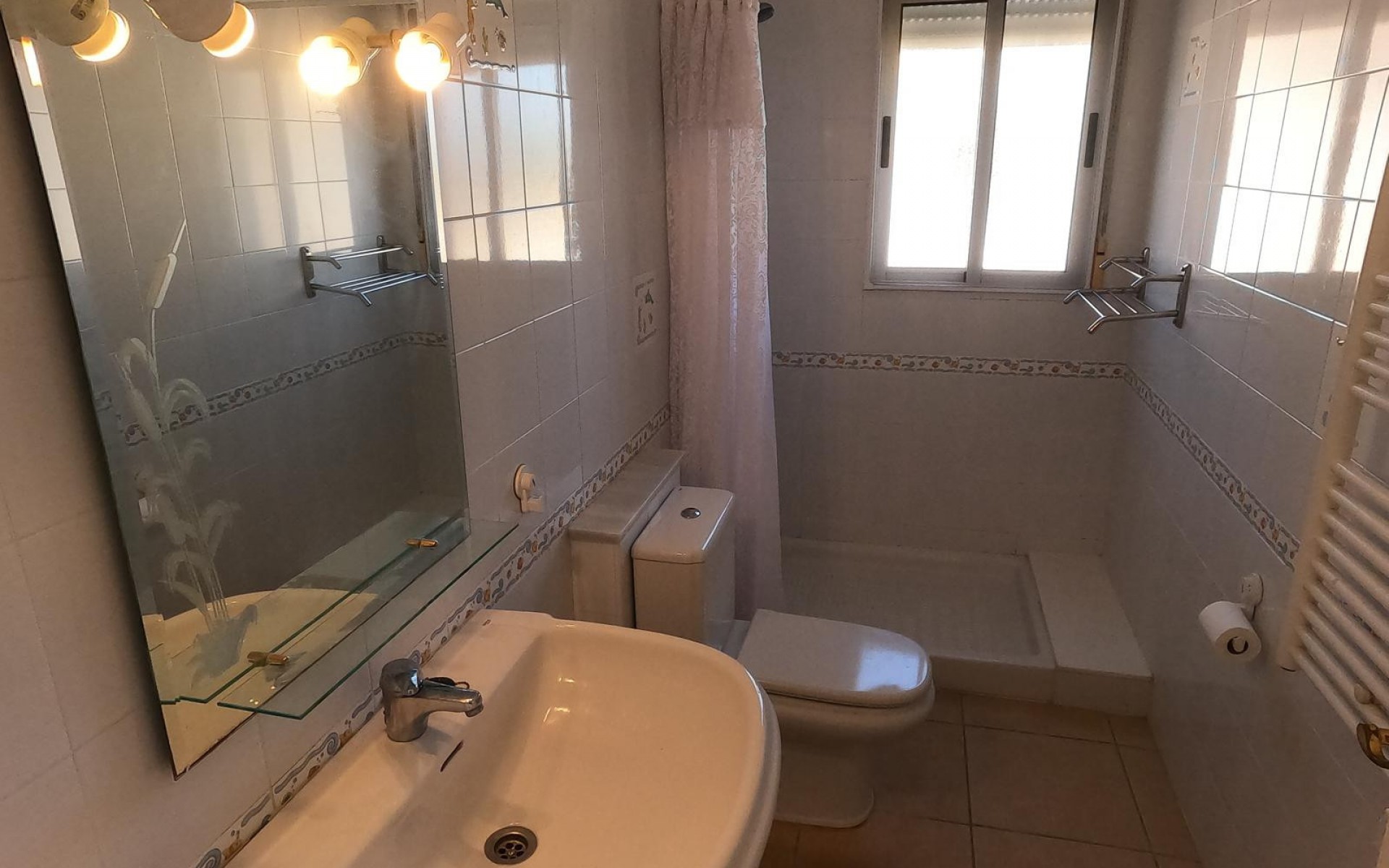 Resale - Villa - Algorfa