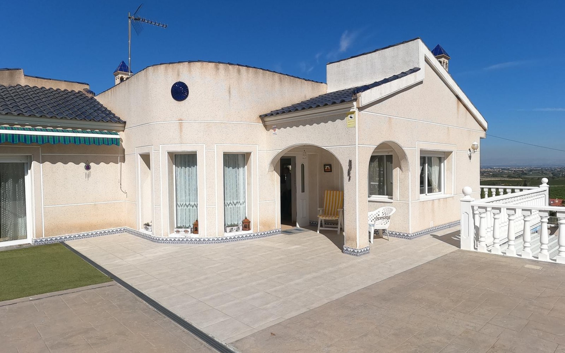 Resale - Villa - Algorfa