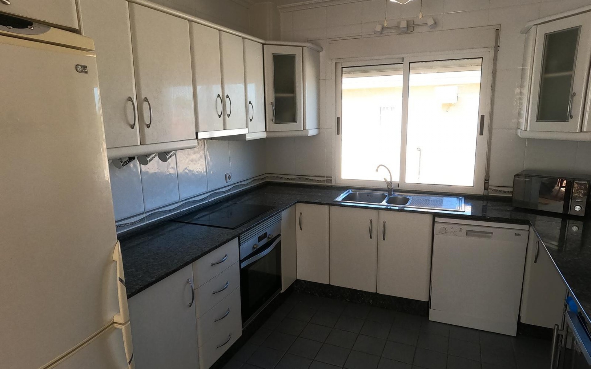 Resale - Villa - Algorfa