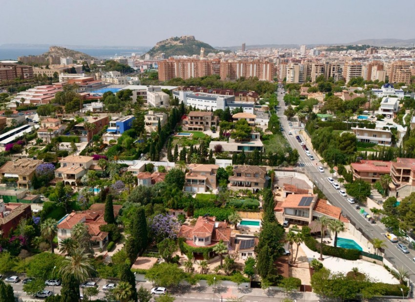 Resale - Villa - Alicante - Alicante Centro