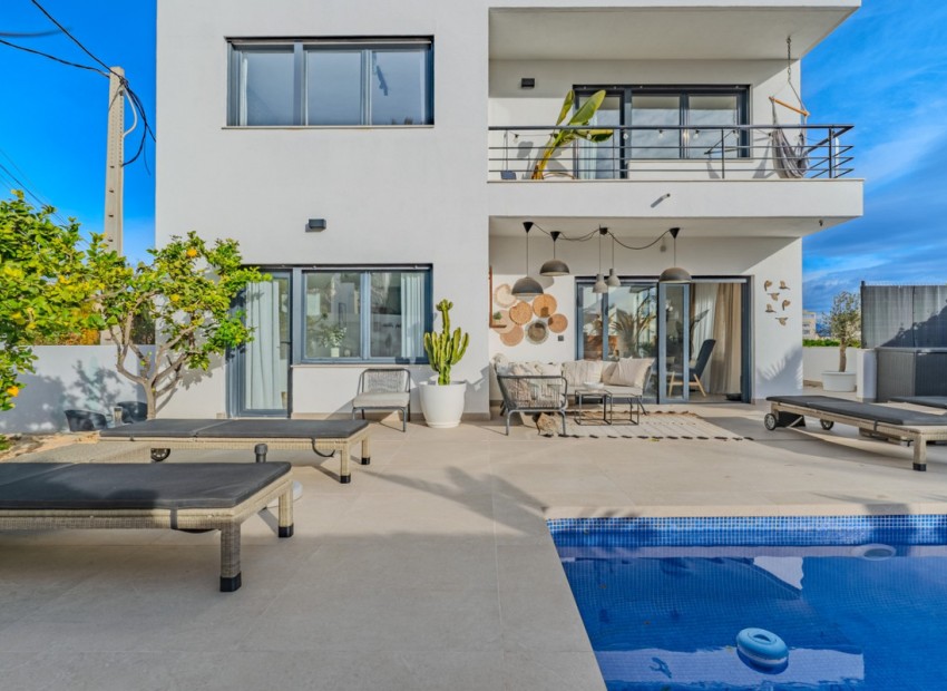 Resale - Villa - Alicante - Alicante Centro