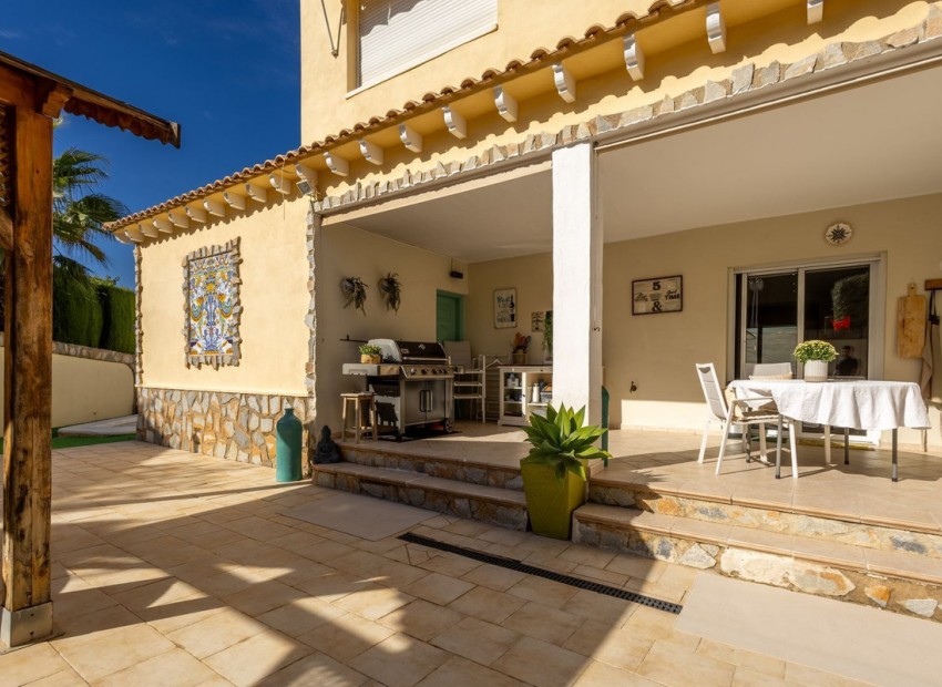 Resale - Villa - Almoradi - Almoradi Centro