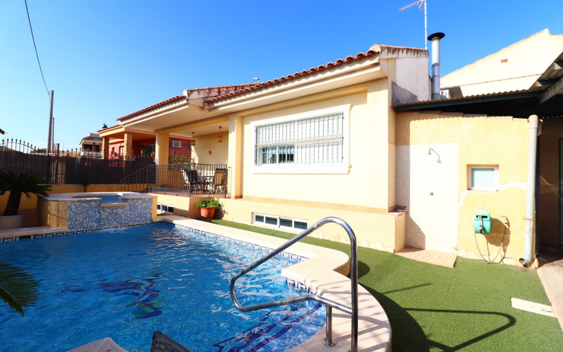 Resale - Villa - Almoradi - El Saladar