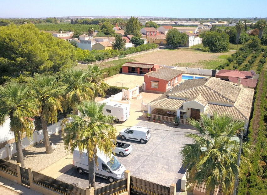 Resale - Villa - Almoradi - Heredades