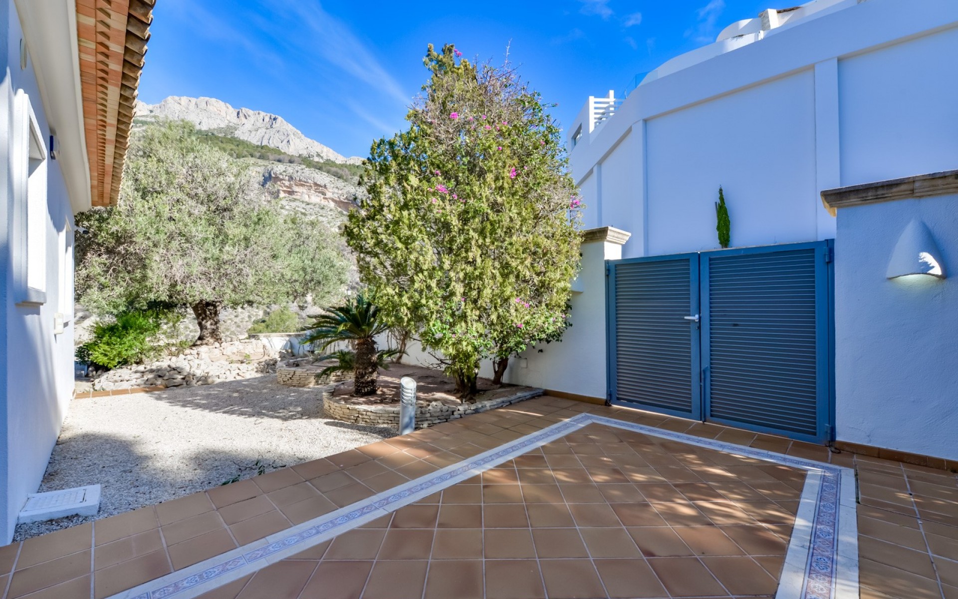 Resale - Villa - Altea