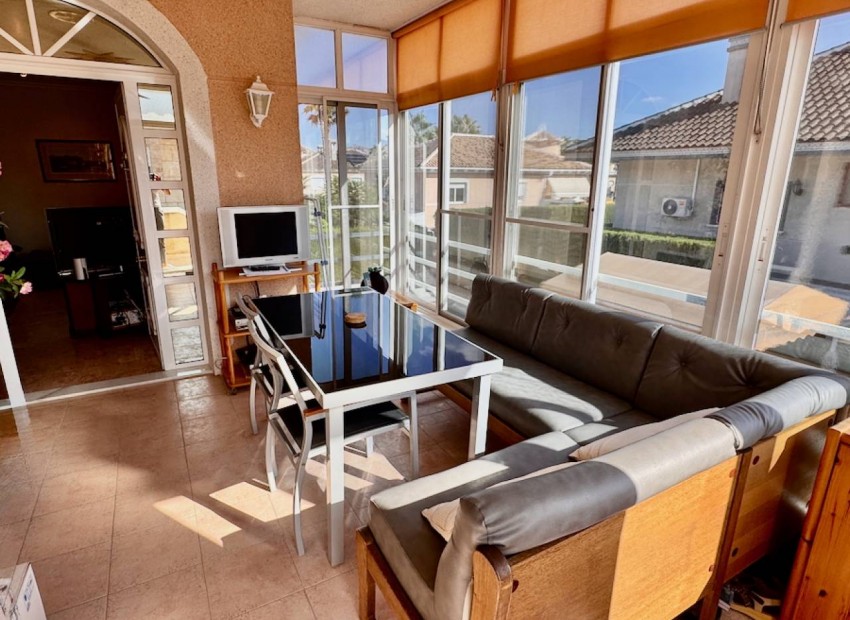 Resale - Villa - Benferri