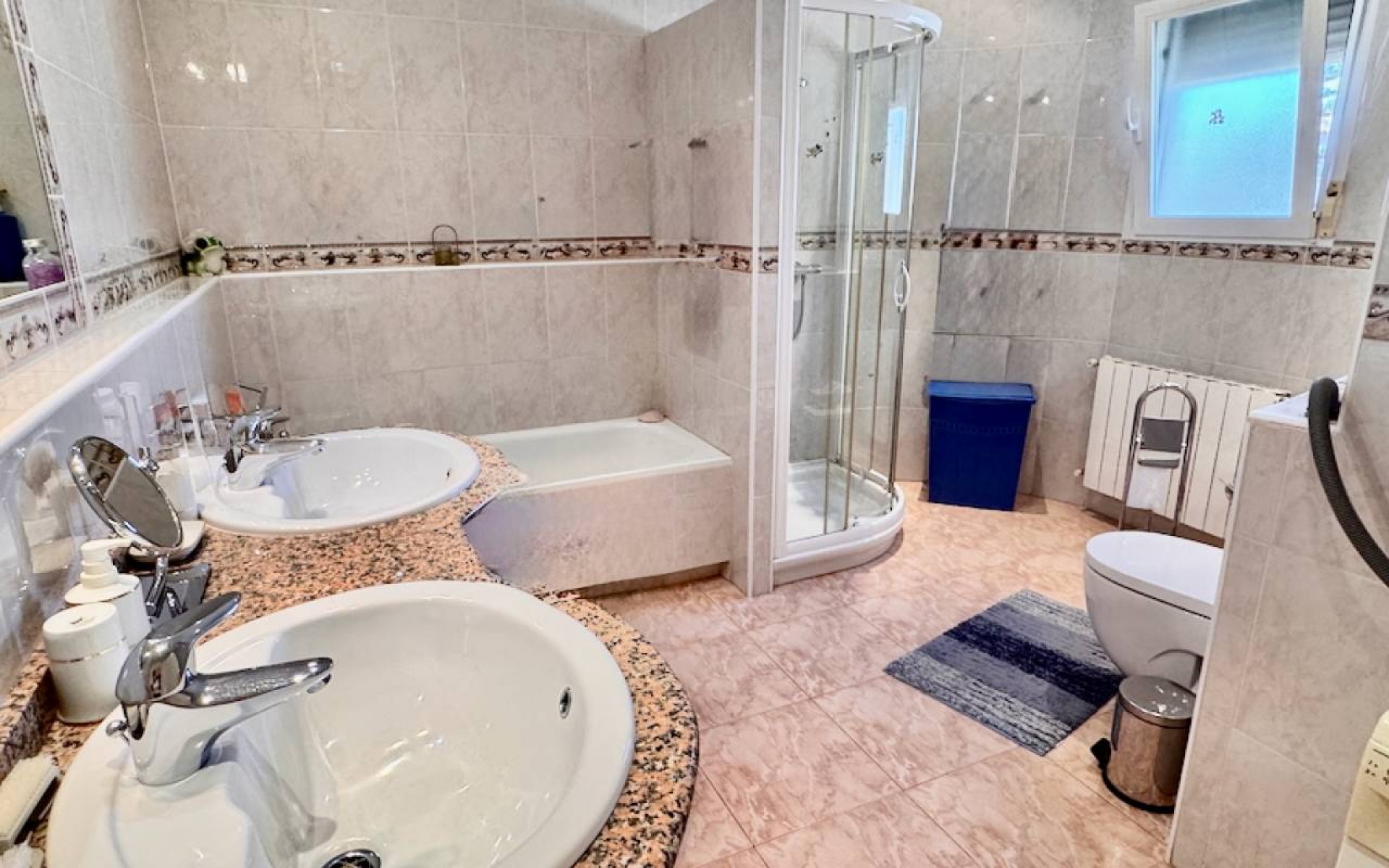 Resale - Villa - Benferri