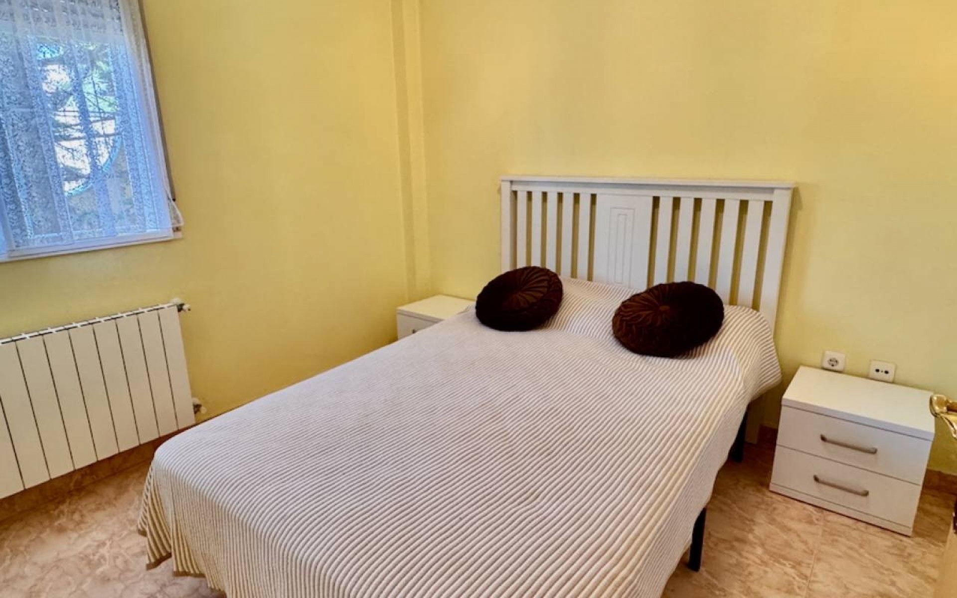 Resale - Villa - Benferri