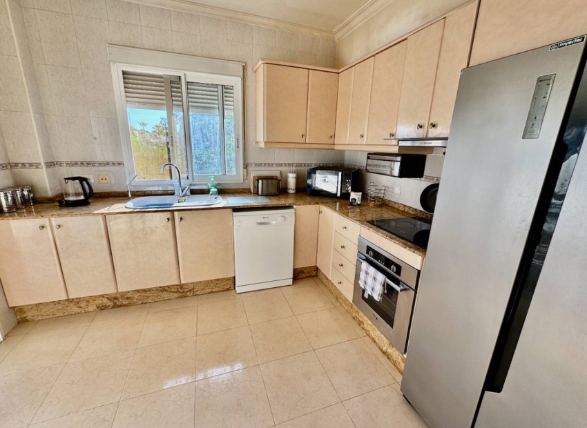 Resale - Villa - Benferri