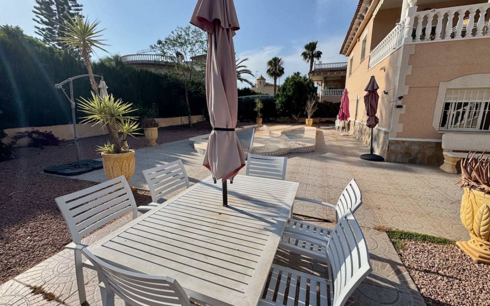 Resale - Villa - Benferri