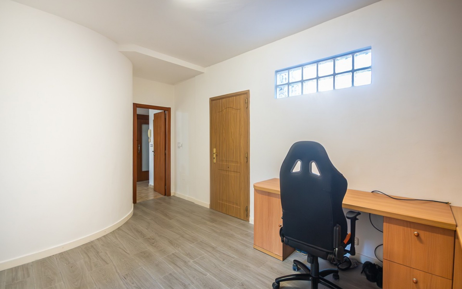 Resale - Villa - Benferri