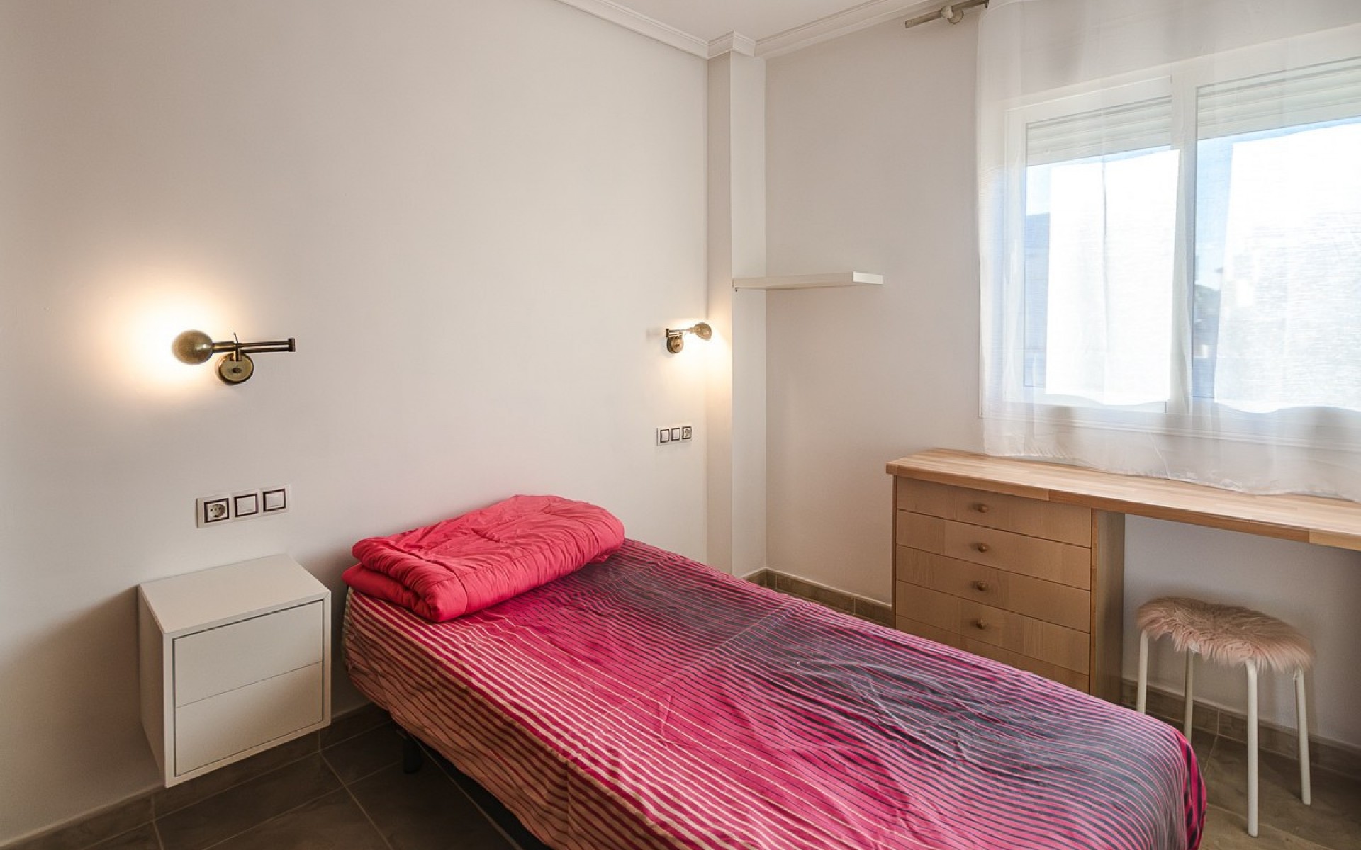 Resale - Villa - Benferri