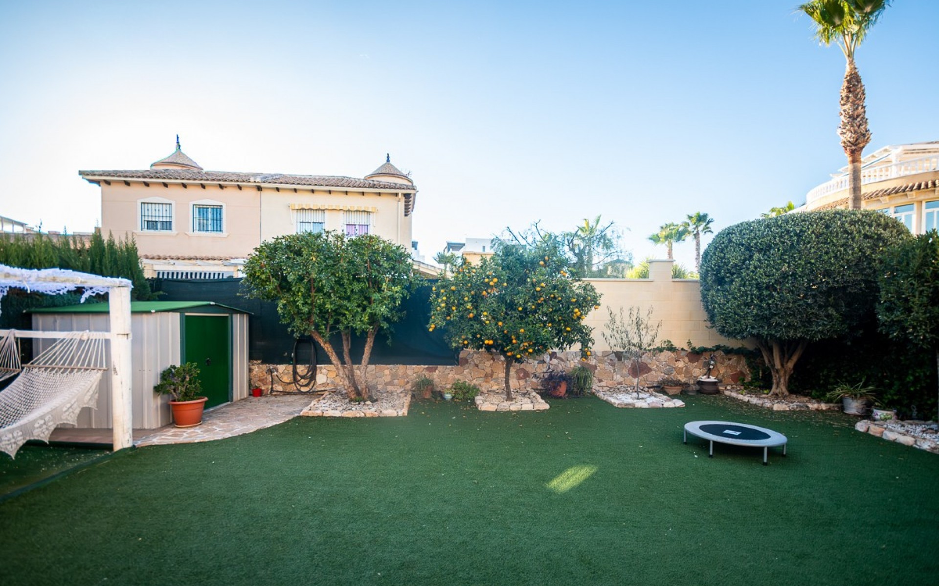 Resale - Villa - Benferri