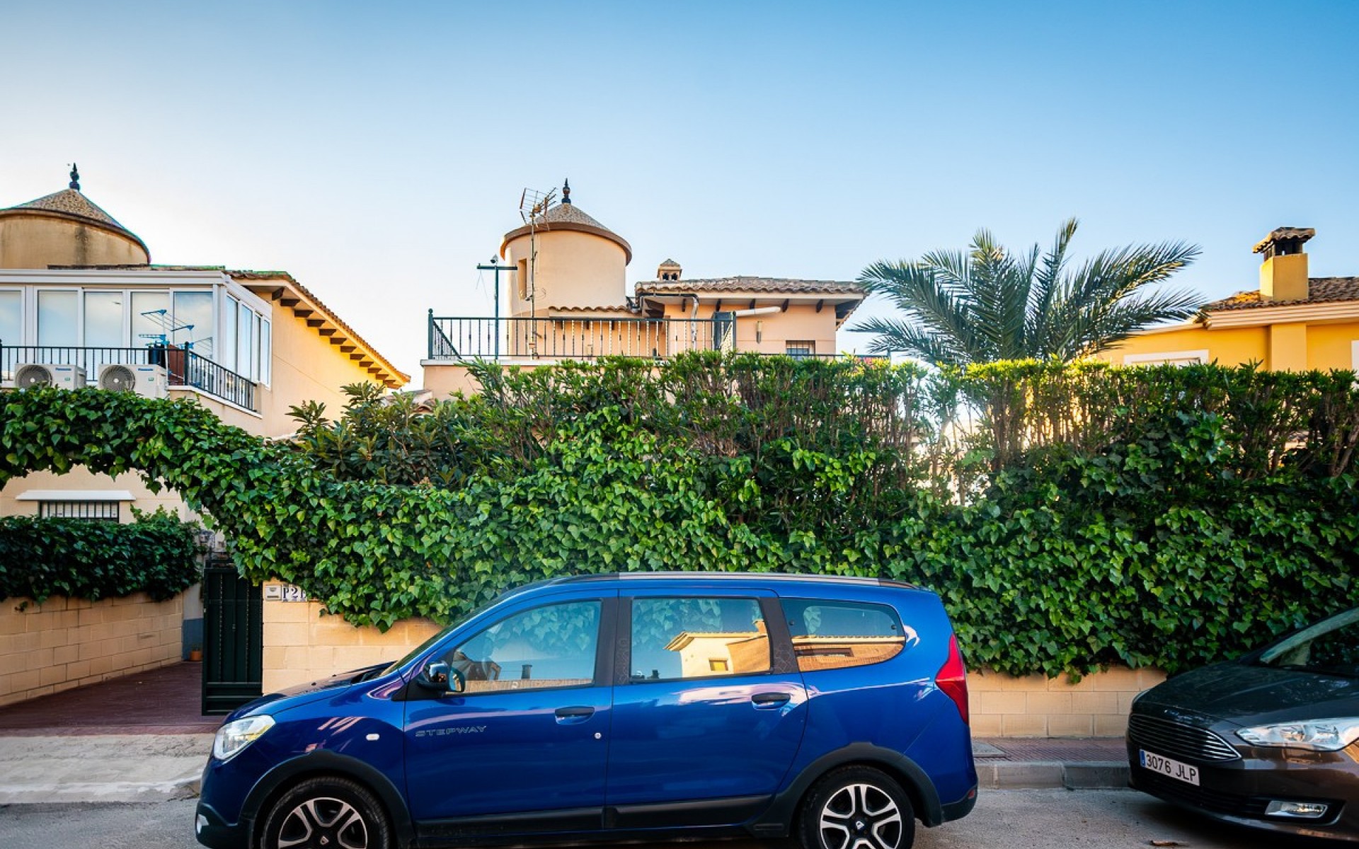 Resale - Villa - Benferri