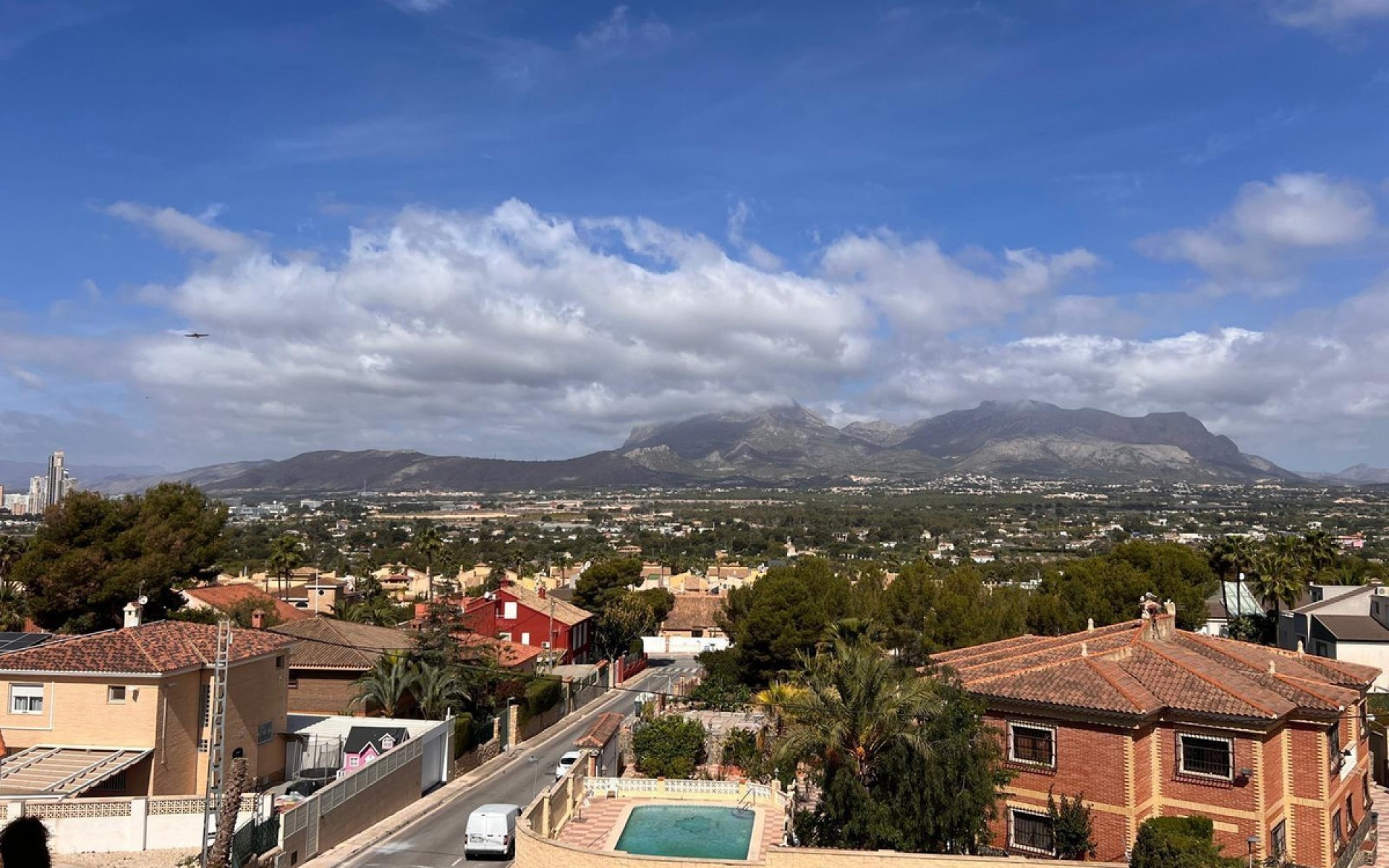 Resale - Villa - Benidorm - Benidorm Centro