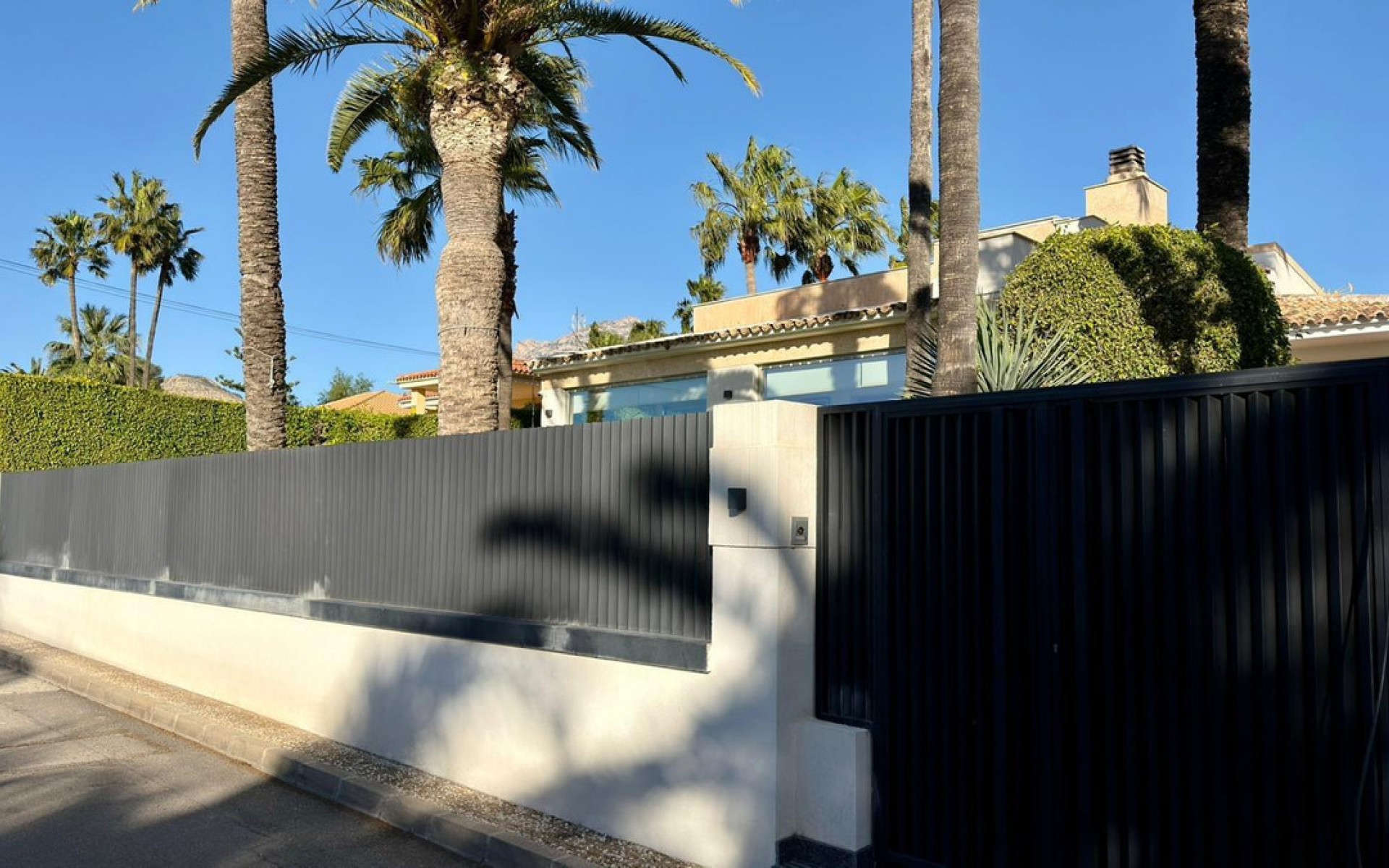 Resale - Villa - Benidorm - Benidorm Centro