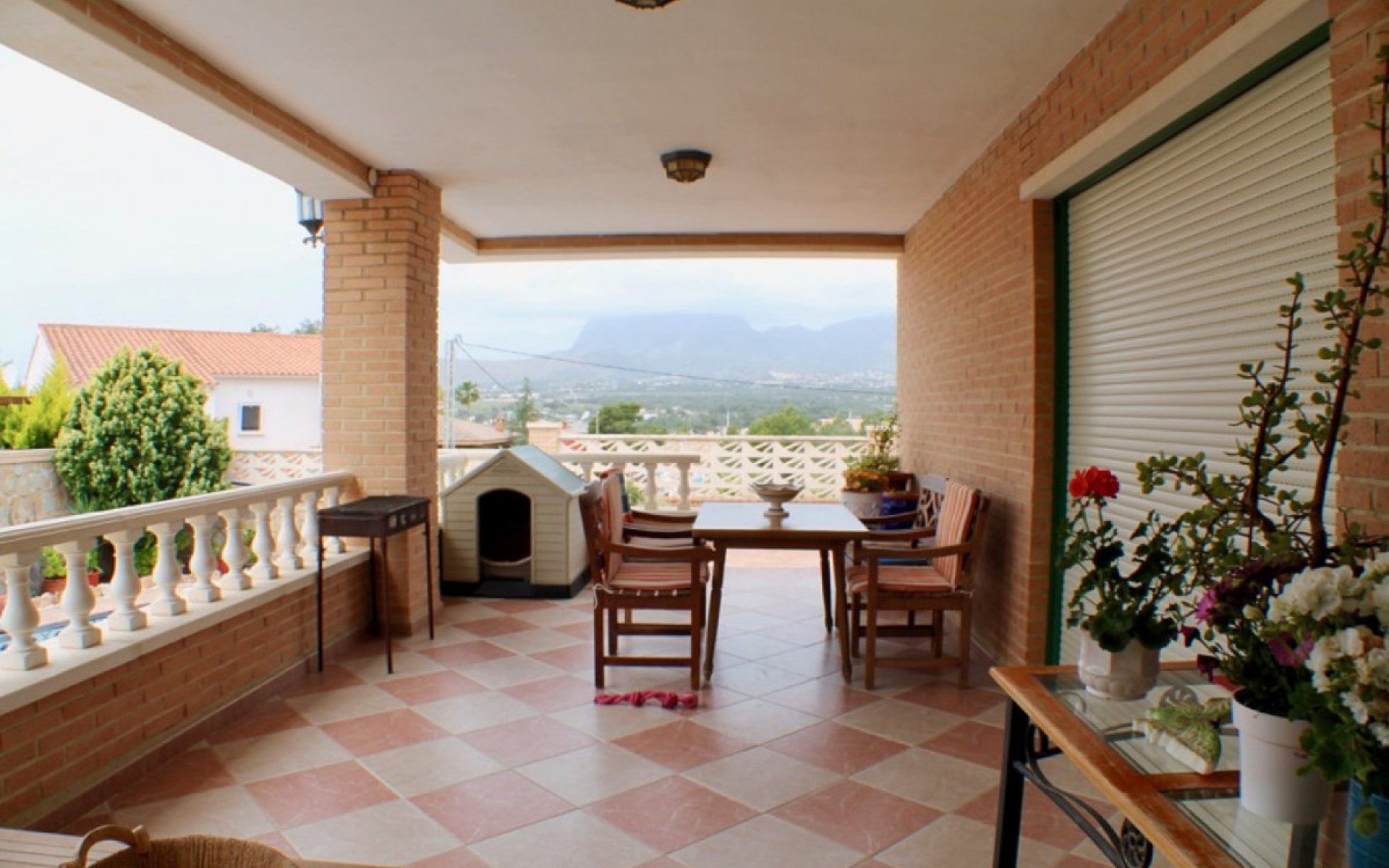 Resale - Villa - Benidorm - Benidorm Centro