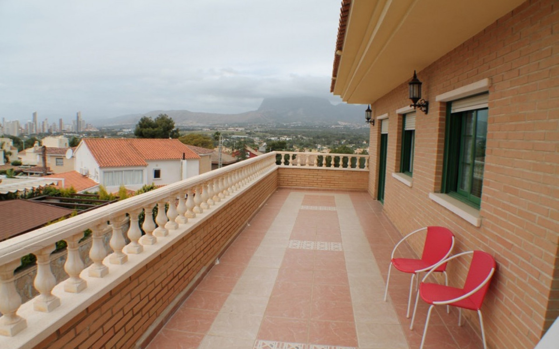 Resale - Villa - Benidorm - Benidorm Centro