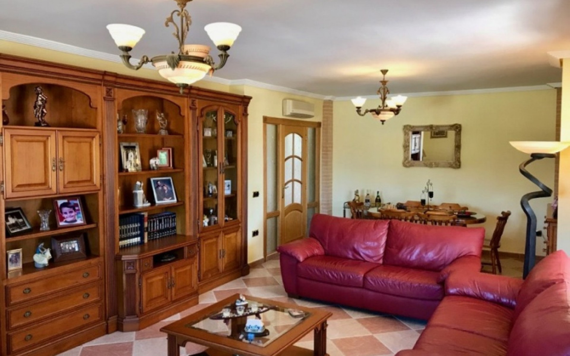 Resale - Villa - Benidorm - Benidorm Centro