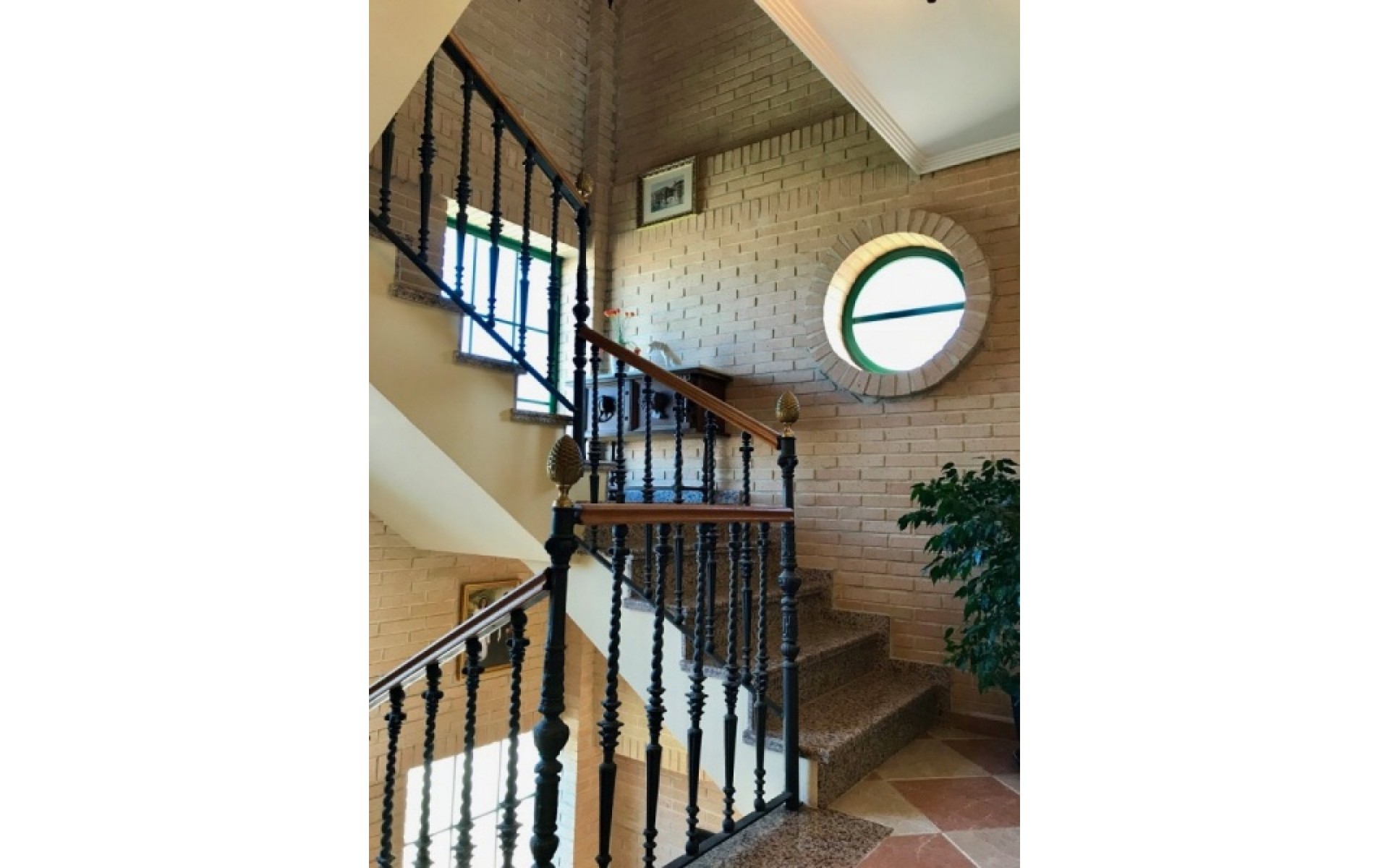 Resale - Villa - Benidorm - Benidorm Centro